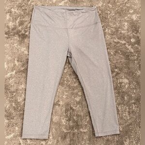 90 Degree Women's Light Gray Leggings Yoga Pants XL Extra Large 23" Cropped